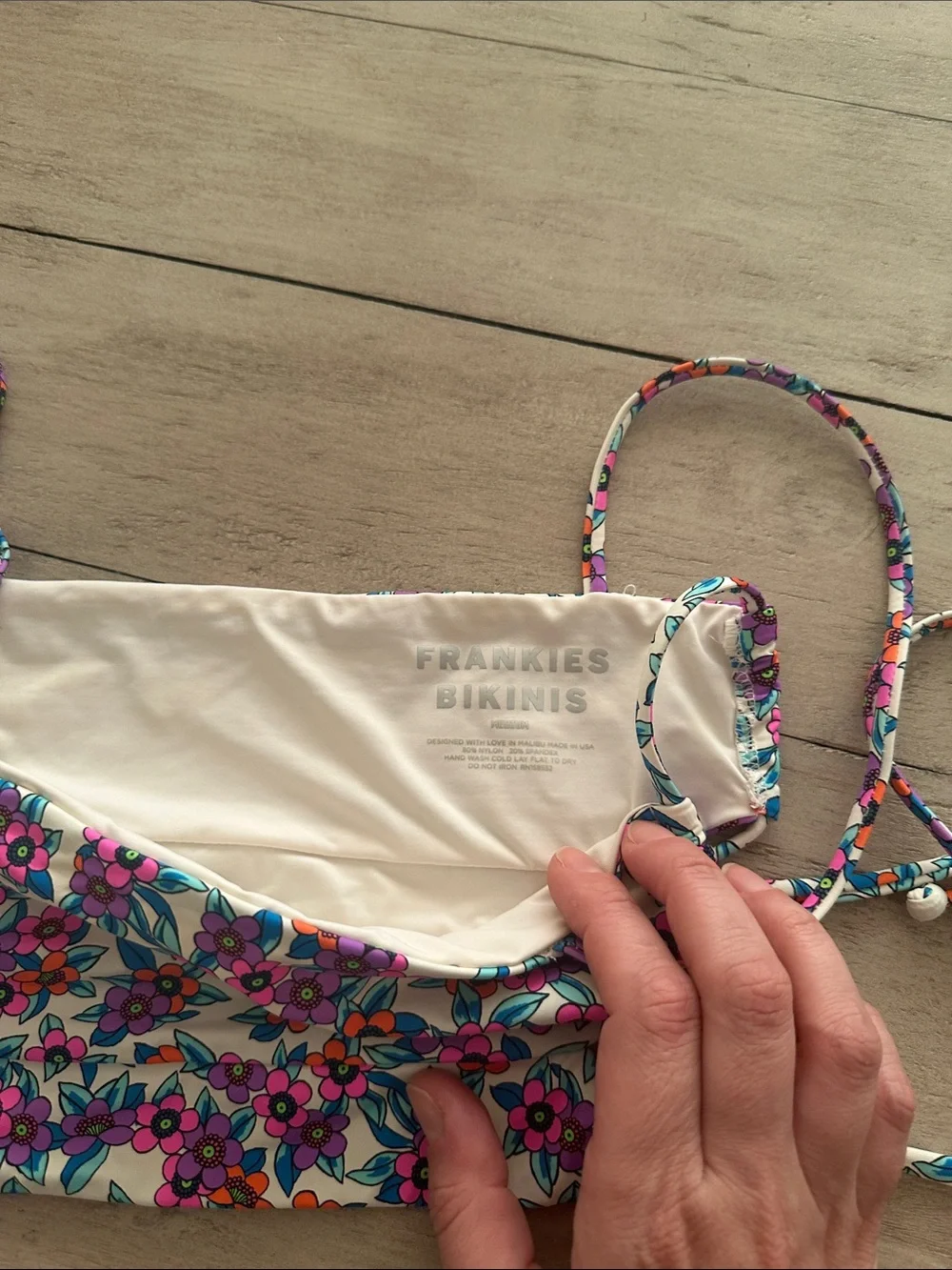 Frankies Bikinis Flower Farm Bikini Set London Top Gabe Bottom size M